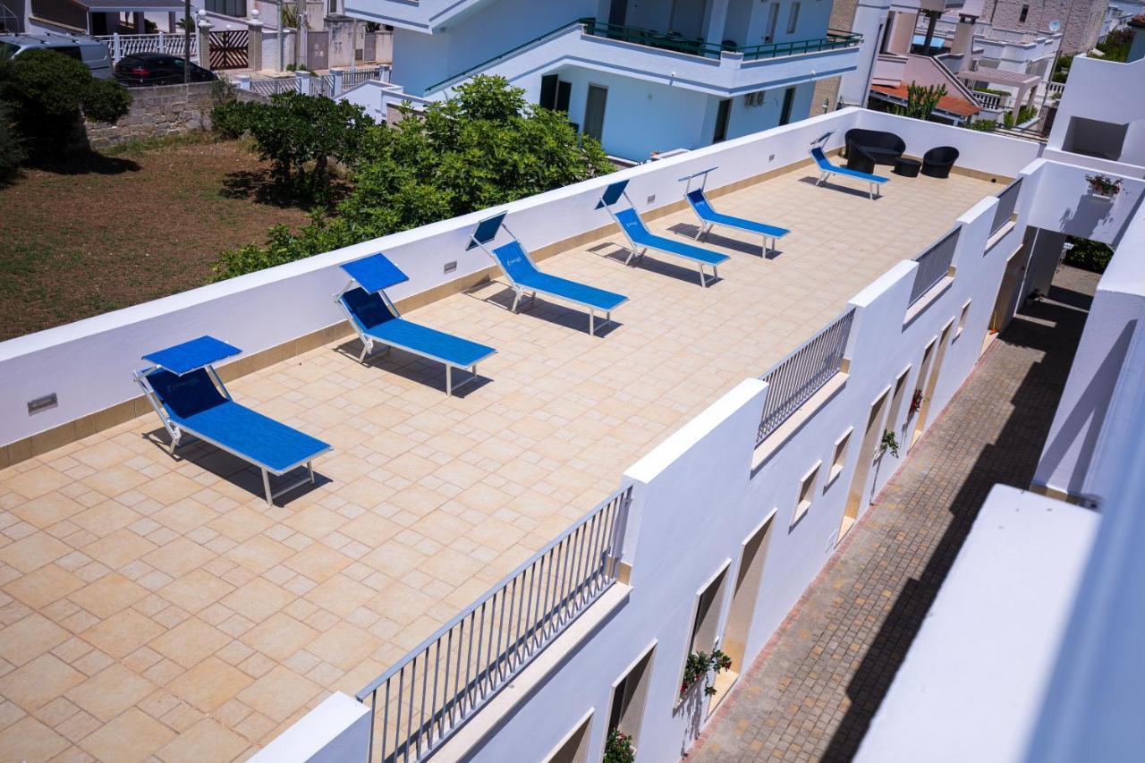 Donnosanto Residence Torre Santa Sabina Exterior foto