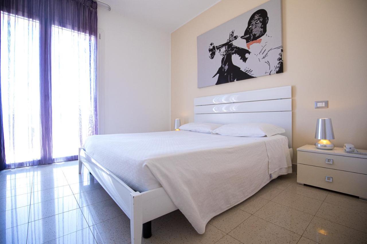Donnosanto Residence Torre Santa Sabina Exterior foto